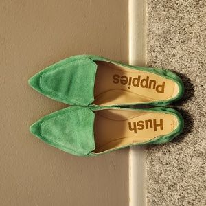 EUC Kelly green suede hush puppies 8.5